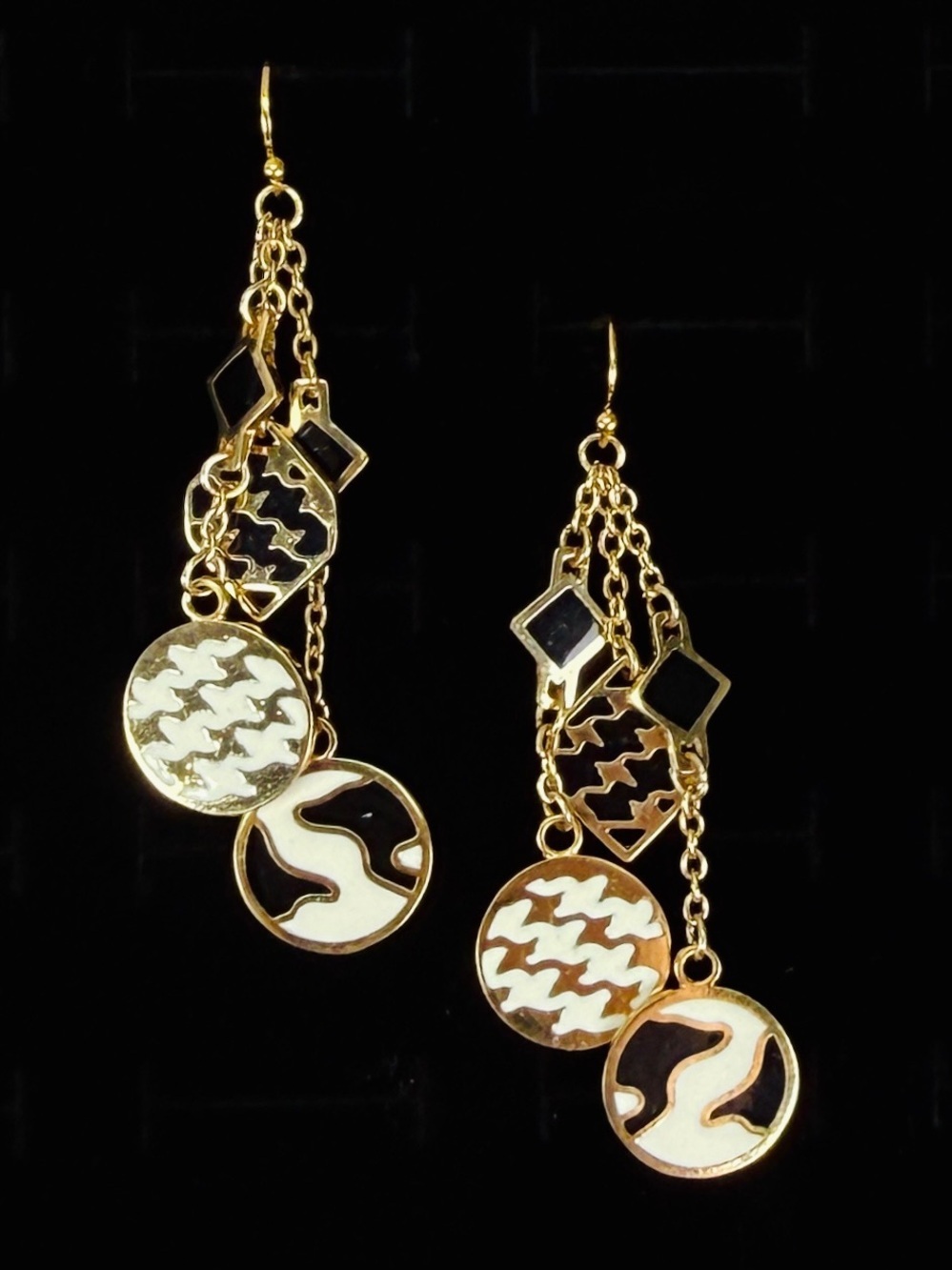 Beautiful goldtone black and cream triple chain fringe drop pierced earrings